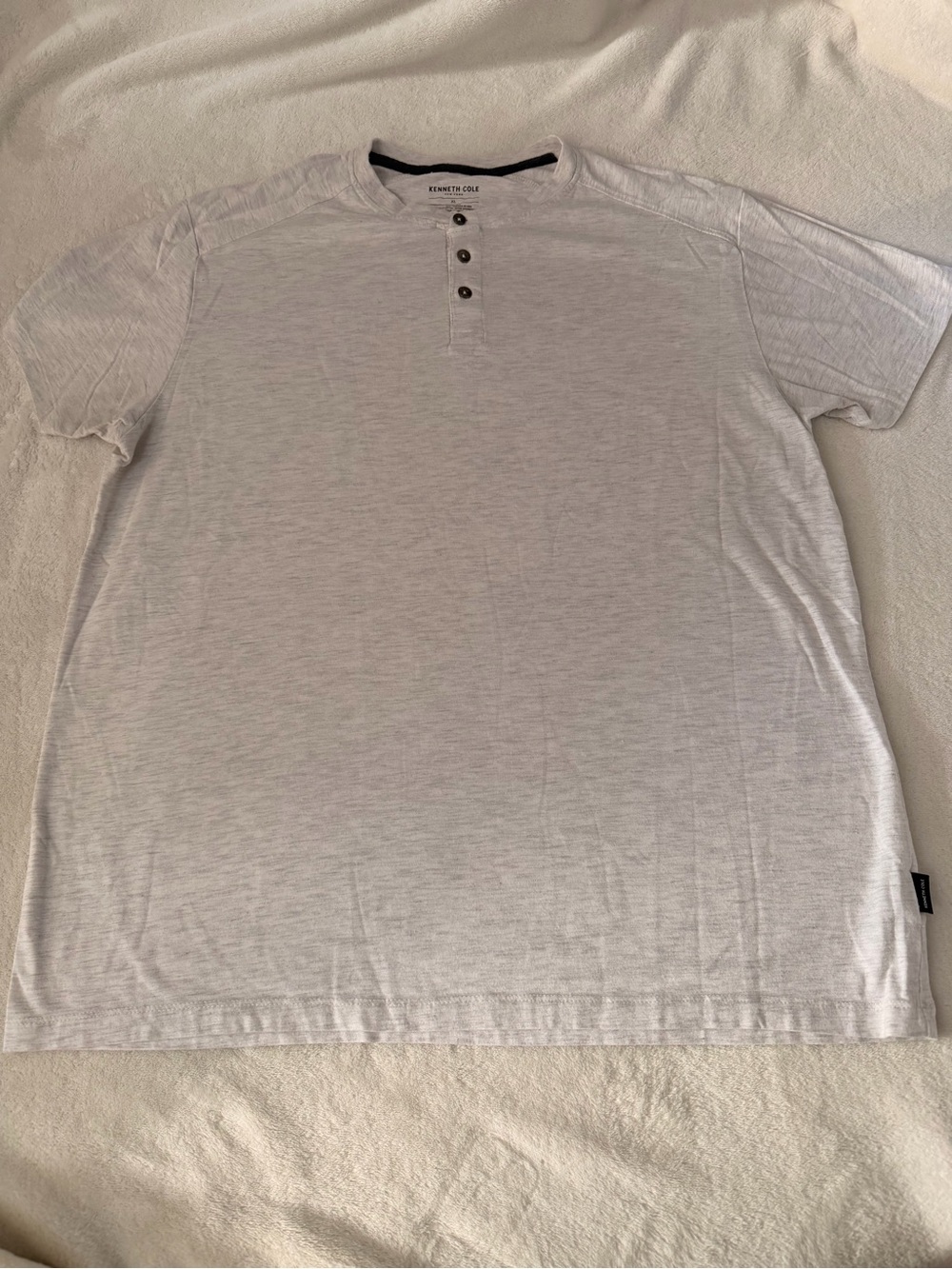Kenneth Cole Men’s XL Short Sleeve Henley Shirt Light Gray